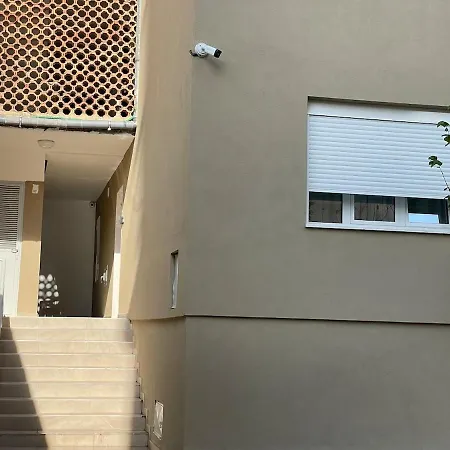 Dejvi & Ruben Apartment